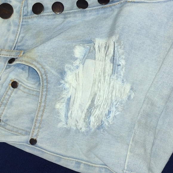 Tobi Jean Shorts - Picture 4 of 7